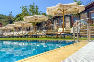 turkey/balikesir/ayvalik/gaiapansiyon39315a0b.jpg