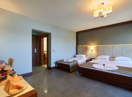 turkey/balikesir/ayvalik/ivysailingresort77513d70.jpg
