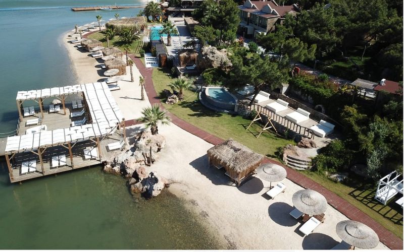 Ivy Sailing Resort · 1