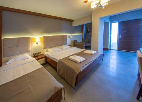 turkey/balikesir/ayvalik/ivysailingresortf37a46b2.jpg