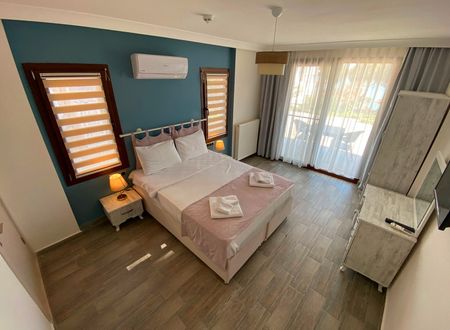 turkey/balikesir/ayvalik/lauracunda54f1f606.jpg