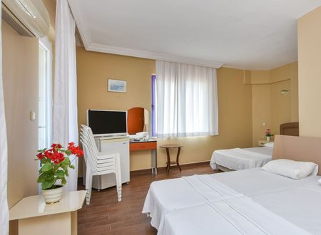 turkey/balikesir/ayvalik/nilhotel0f6034d3.jpg