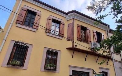 Olivia 1845 Guest House · 4