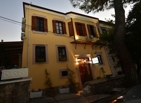 turkey/balikesir/ayvalik/olivia1845guesthouseayvalikc7db0087.jpg
