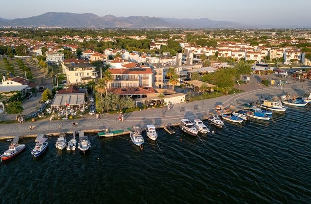 turkey/balikesir/ayvalik/raotelayvalikc92813de.jpg