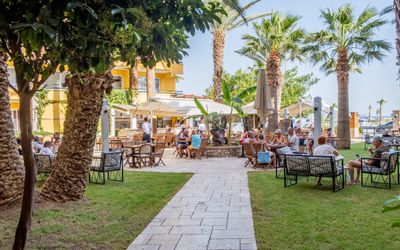 Varol Otel · 5