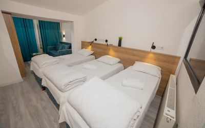 Blue Topas Otel · 3