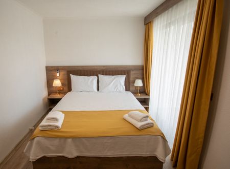 turkey/balikesir/burhaniye/e87highwayotel1c6e0363.jpg