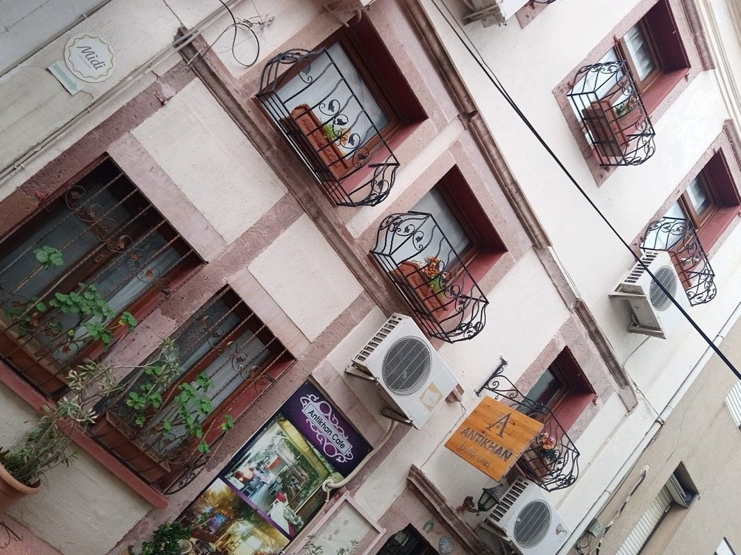 Antikhan Hotel