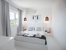Deluxe Room For 3 Persons - Sea View