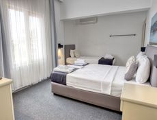Superior Room For 3 Persons - Land View
