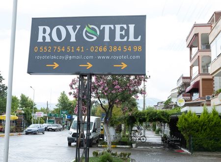 turkey/balikesir/edremit/royotelakcaya082269e.jpg
