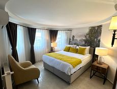 Standart Oda Deniz ve Havuz Manzaralı