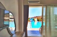 TRILOCALE CON PISCINA