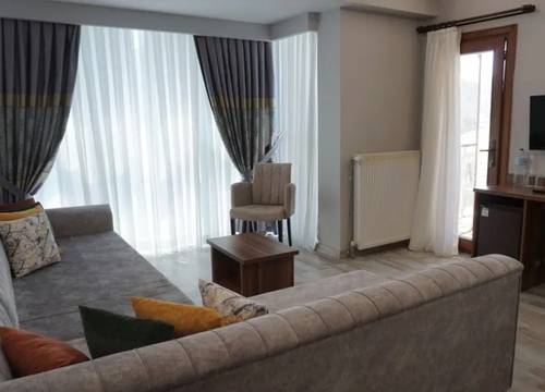turkey/balikesir/sindirgiobamtermalresortspaf64c7503.jpg