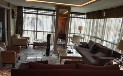 The Crater Hotel · 4