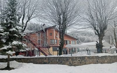 Abant Bahçeli Köşk · 2
