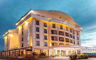 Karpalas City Hotel & Spa · 5
