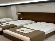 standard room for three people