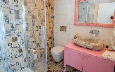 Limnades Hotel · 4