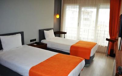 N&D&D Hotel · 4