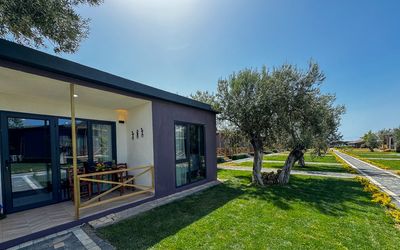 Gargaron Beach Hotel · 5