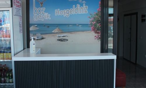 turkey/canakkale/ezine/bozgeyikpansiyond056510a.jpg