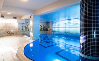Parion Hotel · 5