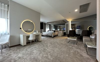 Anitta Hotel · 3