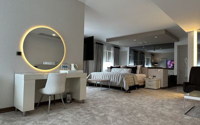 Anitta Hotel · 4