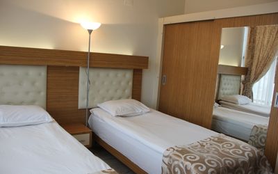 Real Residence Hotel · 4