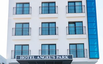 Angel's Park Hotel · 4