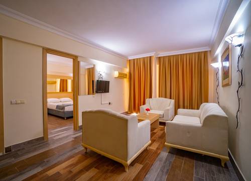 turkey/denizli/pamukkale/larinahierapolisthermaltatilkoyua5b8335a.jpg