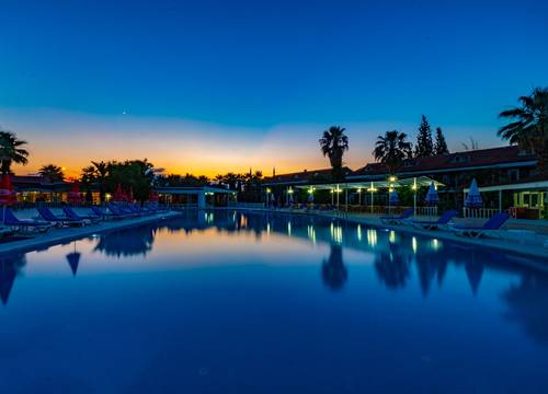 turkey/denizli/pamukkale/larinahierapolisthermaltatilkoyuf9a45cc4.jpg