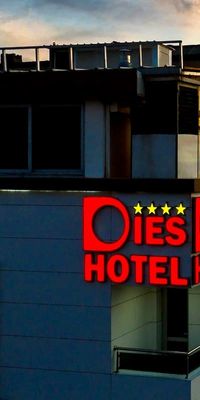Dies Hotel