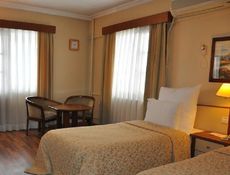 Şehir Manzaralı ( 2Tek kişilik yatak+Balkonlu )