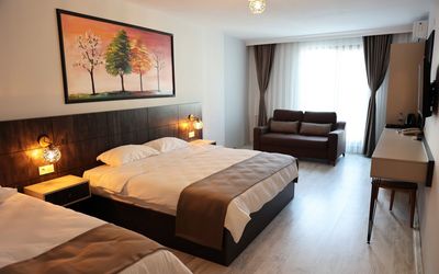 Sar-Per Hotel · 3