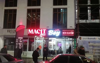 Macit Hotel · 4