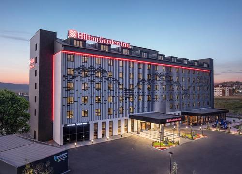 turkey/erzurum/yakutiye/hiltongardeninnerzurum33173970.jpg