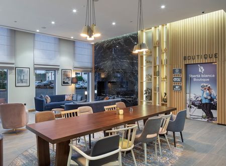 turkey/erzurum/yakutiye/hiltongardeninnerzurum59a8c713.jpg