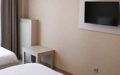 Otel Çınas · 4