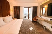 1 Double Bed- Suite Room - Sea Vew