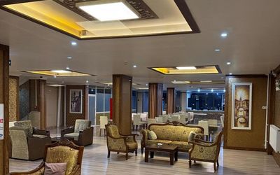 Hotel Dedemin 2 · 4