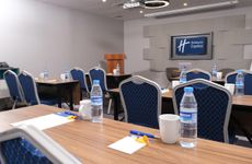 turkey/istanbul/2-holidayinnexpressistanbulatakoymetrootel.jpg