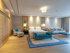 Royal Suit Deniz Manzaralı