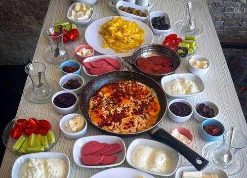 turkey/istanbul/airportblackseahotelrestaurant0eb8cba5.jpg