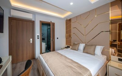 Zazzoni Airport Hotel · 2