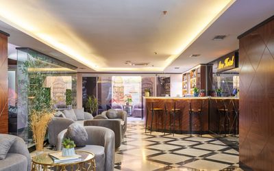 Atro Hotel · 3