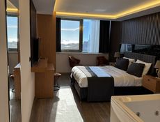 Çift kişilik Jakuzili Oda