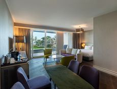 Suite Oda Balkonlu Bahçe Manzaralı
